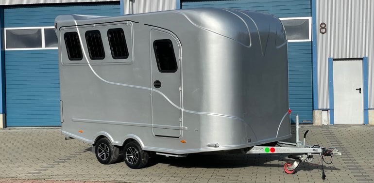 REMORQUE ANKA 3 CHEVAUX & SELLERIE