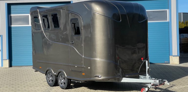 REMORQUE ANKA 3 CHEVAUX & SELLERIE