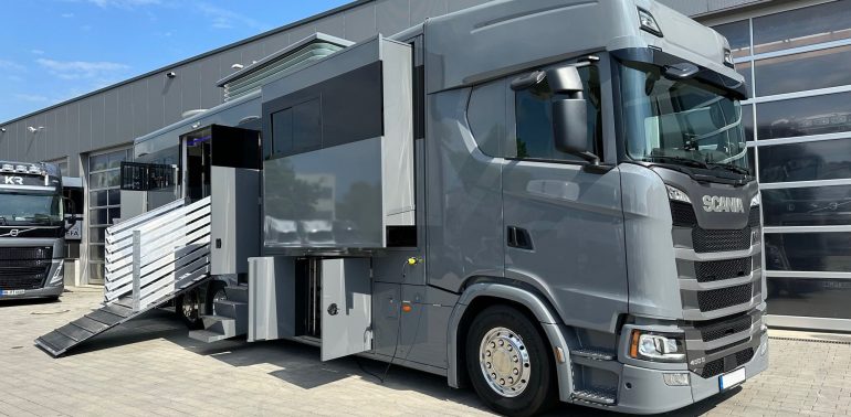 SCANIA S450 HTI DOUBLE POP OUT & POP UP