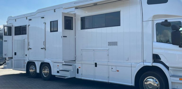 SCANIA P380 STX POP OUT APPARTEMENT GROOM