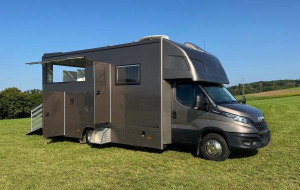 IVECO DAILY 70C18 POP OUT