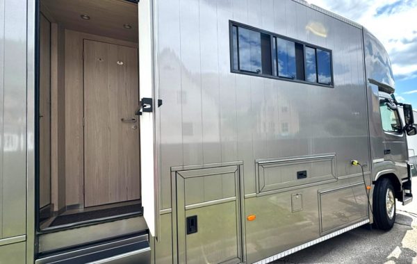 VOLVO FM 330 NF POP OUT