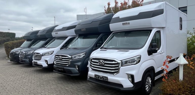 MAXUS DELIVER 9 LUXURY MSG STALLION LIGHT