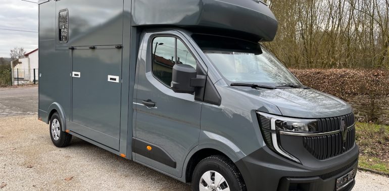 RENAULT MASTER Blue dCi 170 MSG STALLION LIGHT AUTOMATIQUE