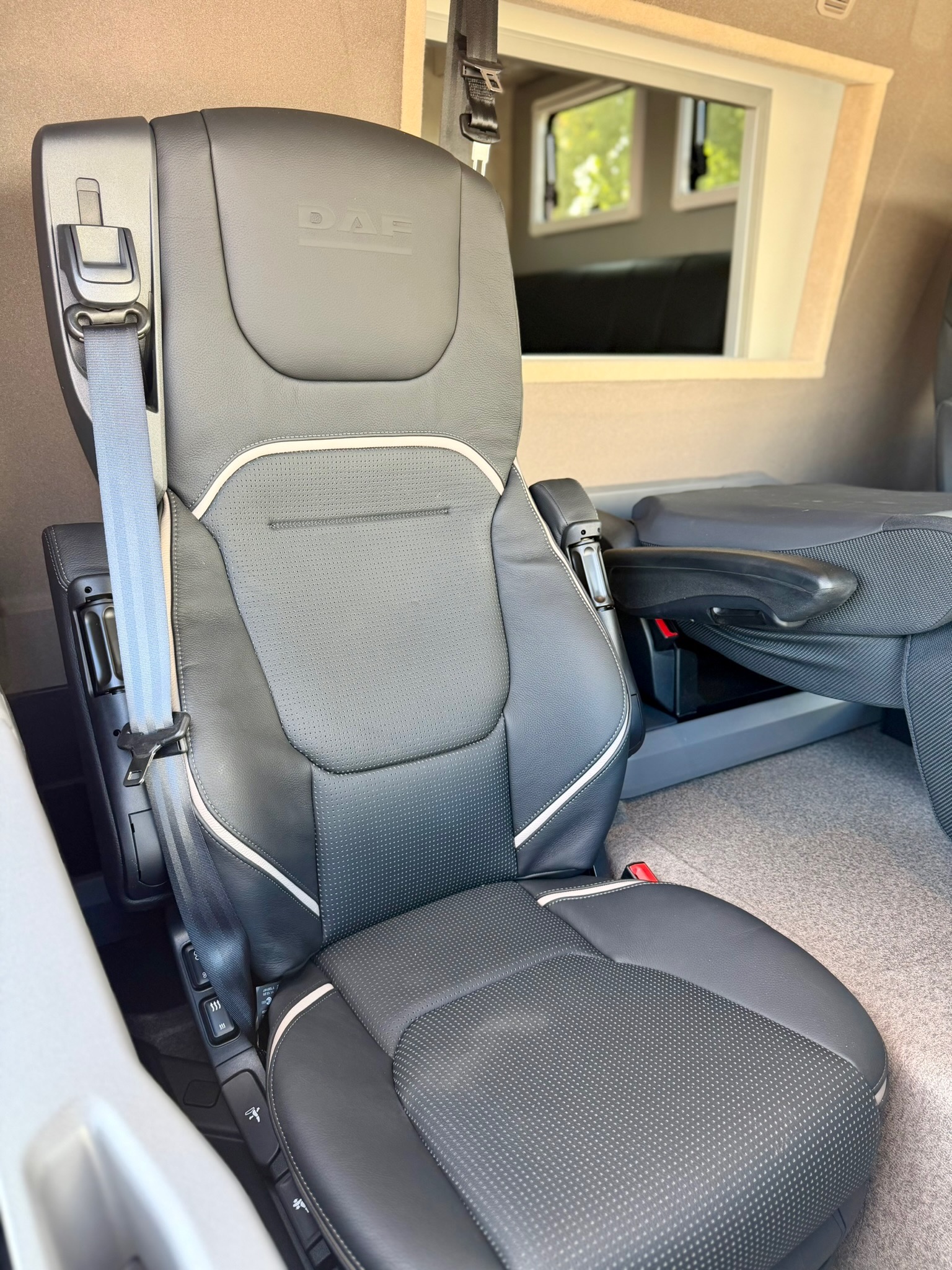 daf xd 410 fan competition c12 msg27