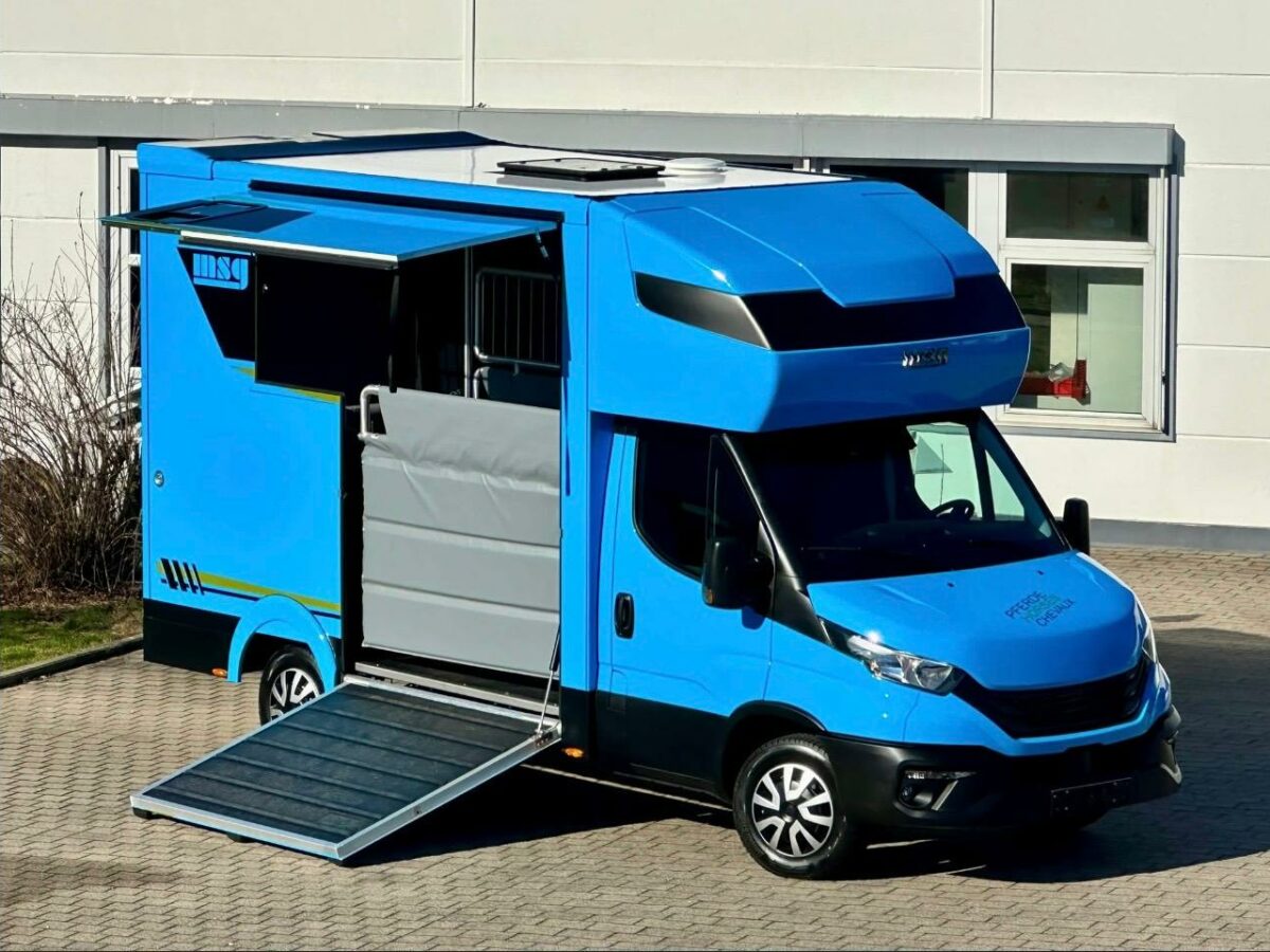 IVECO DAILY 35-210 HI-MATIC MSG STALLION LIGHT
