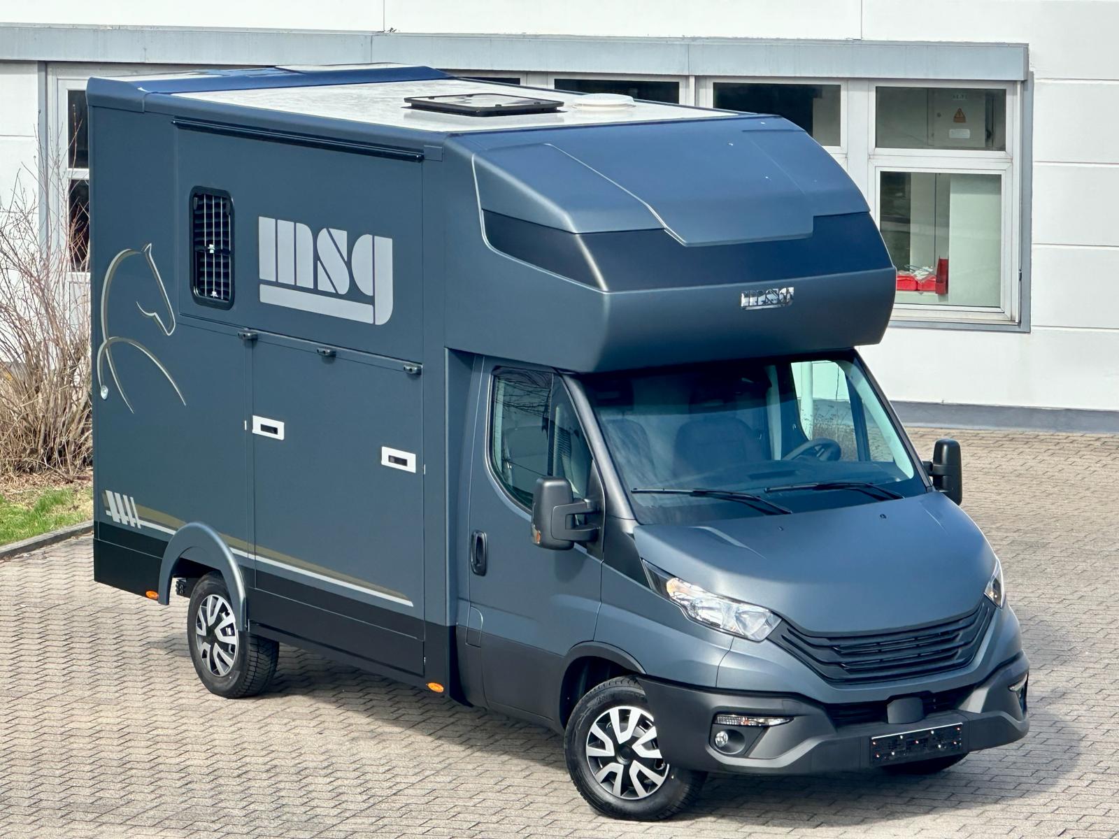 iveco daily 35s21 stallion light gris mat msg1