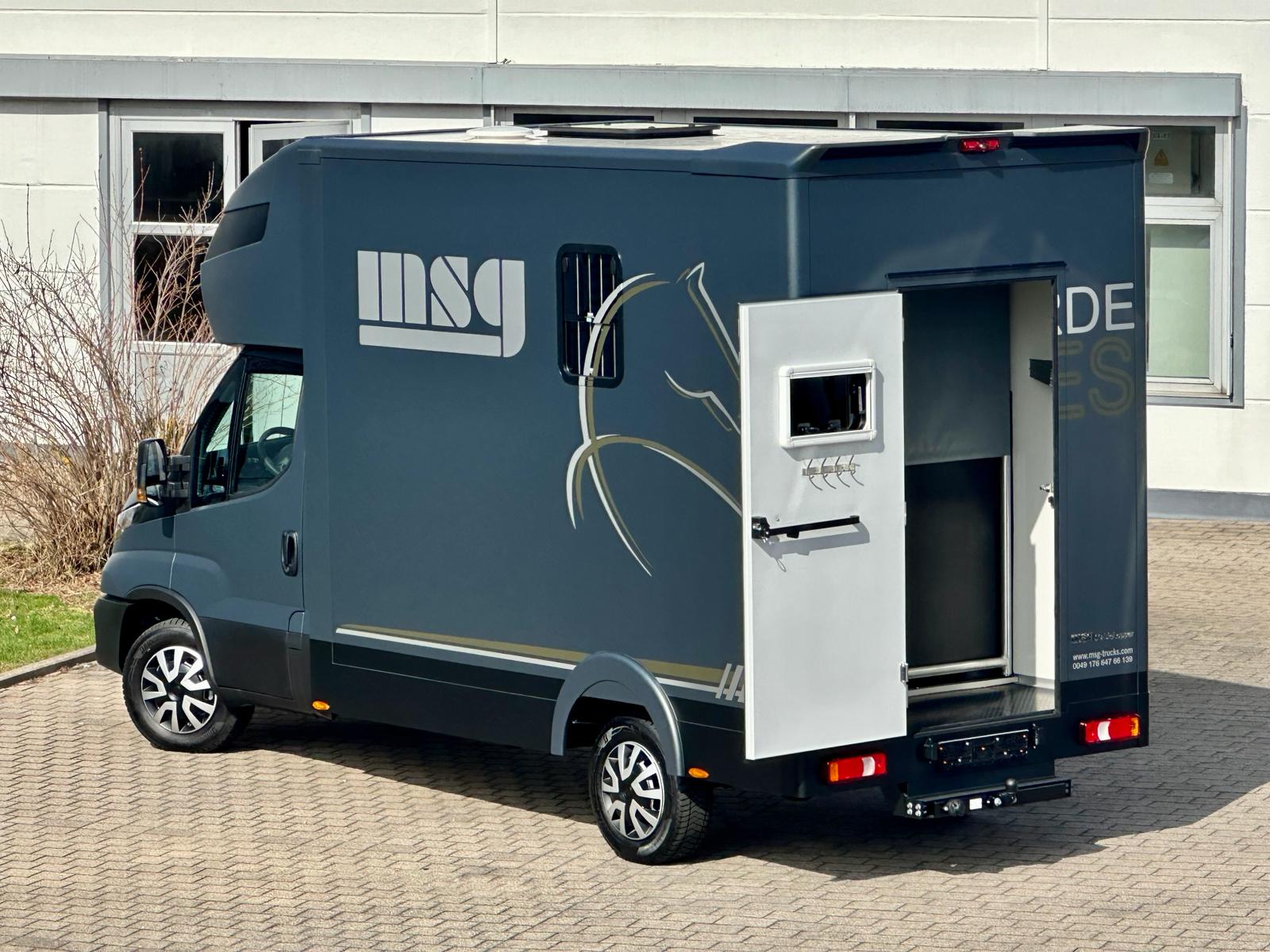 iveco daily 35s21 stallion light gris mat msg4