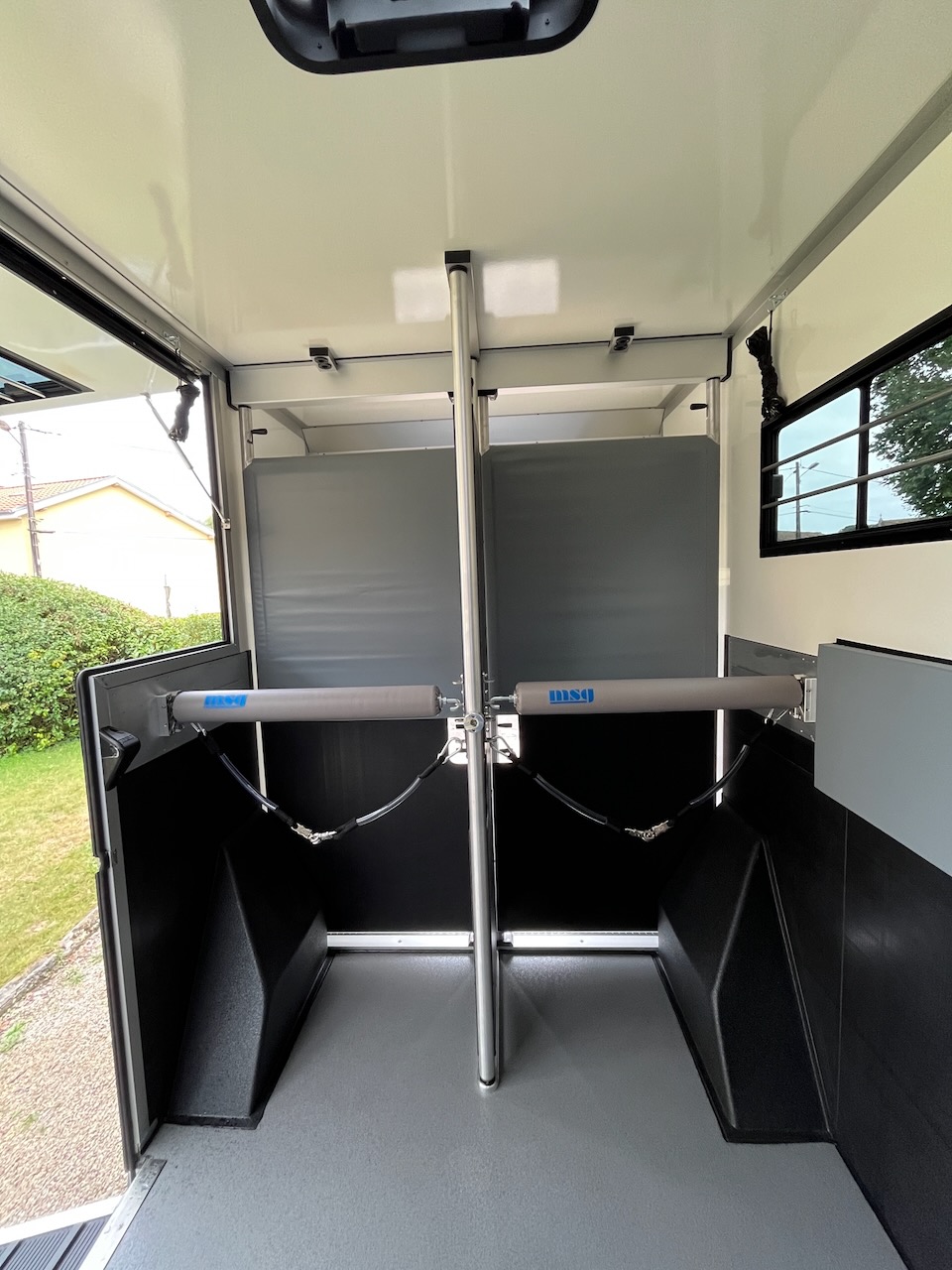 iveco daily 35s21 stallion light msg rs grauglanz15