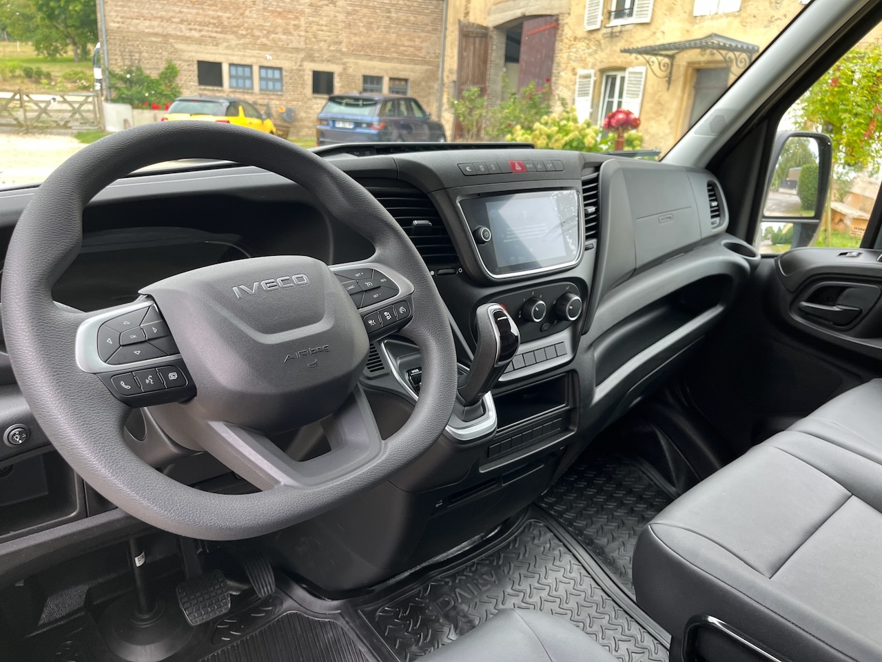 iveco daily 35s21 stallion light msg rs grauglanz20