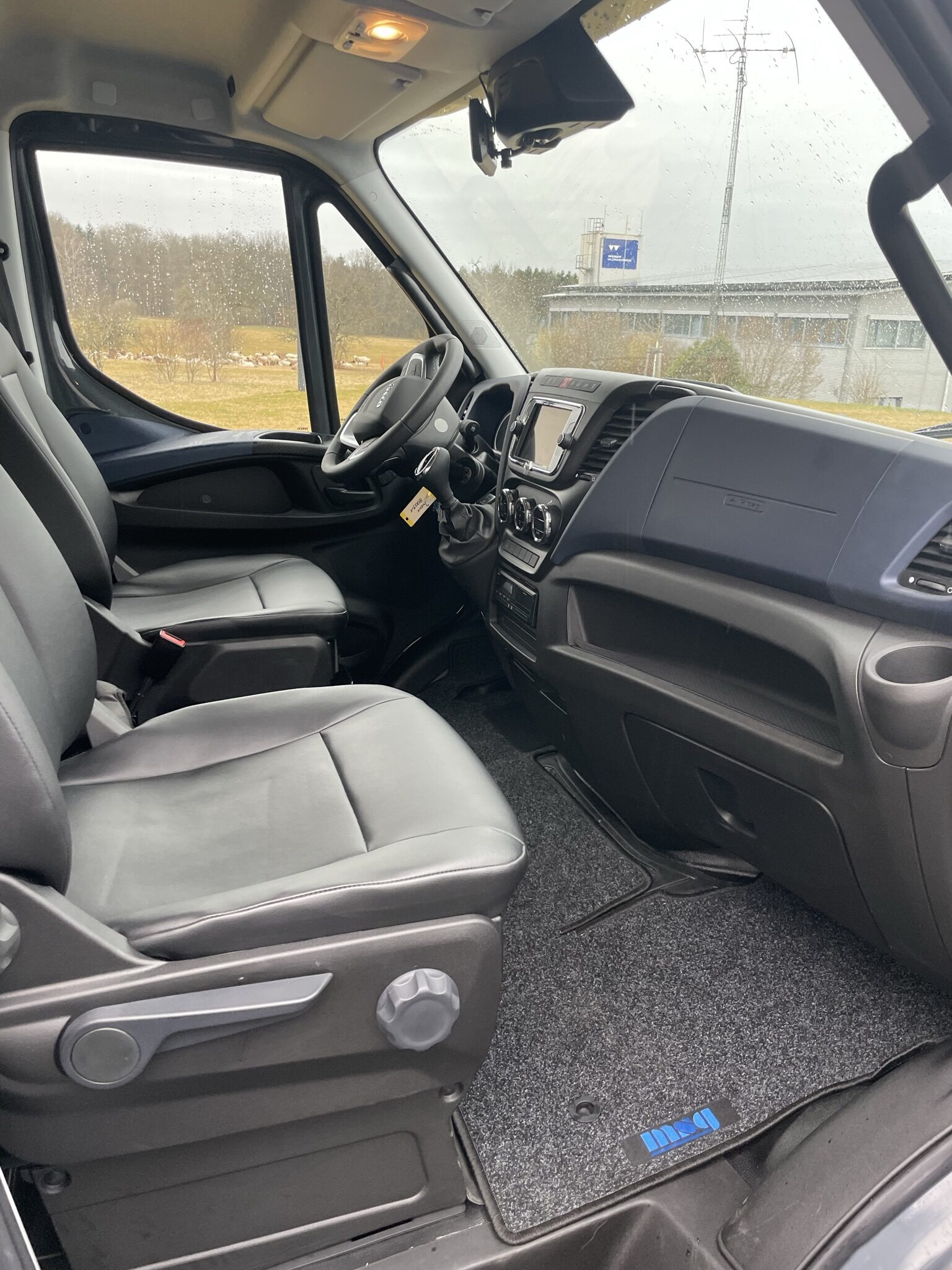 iveco daily 50 210 hi matic bleu xxl msg10