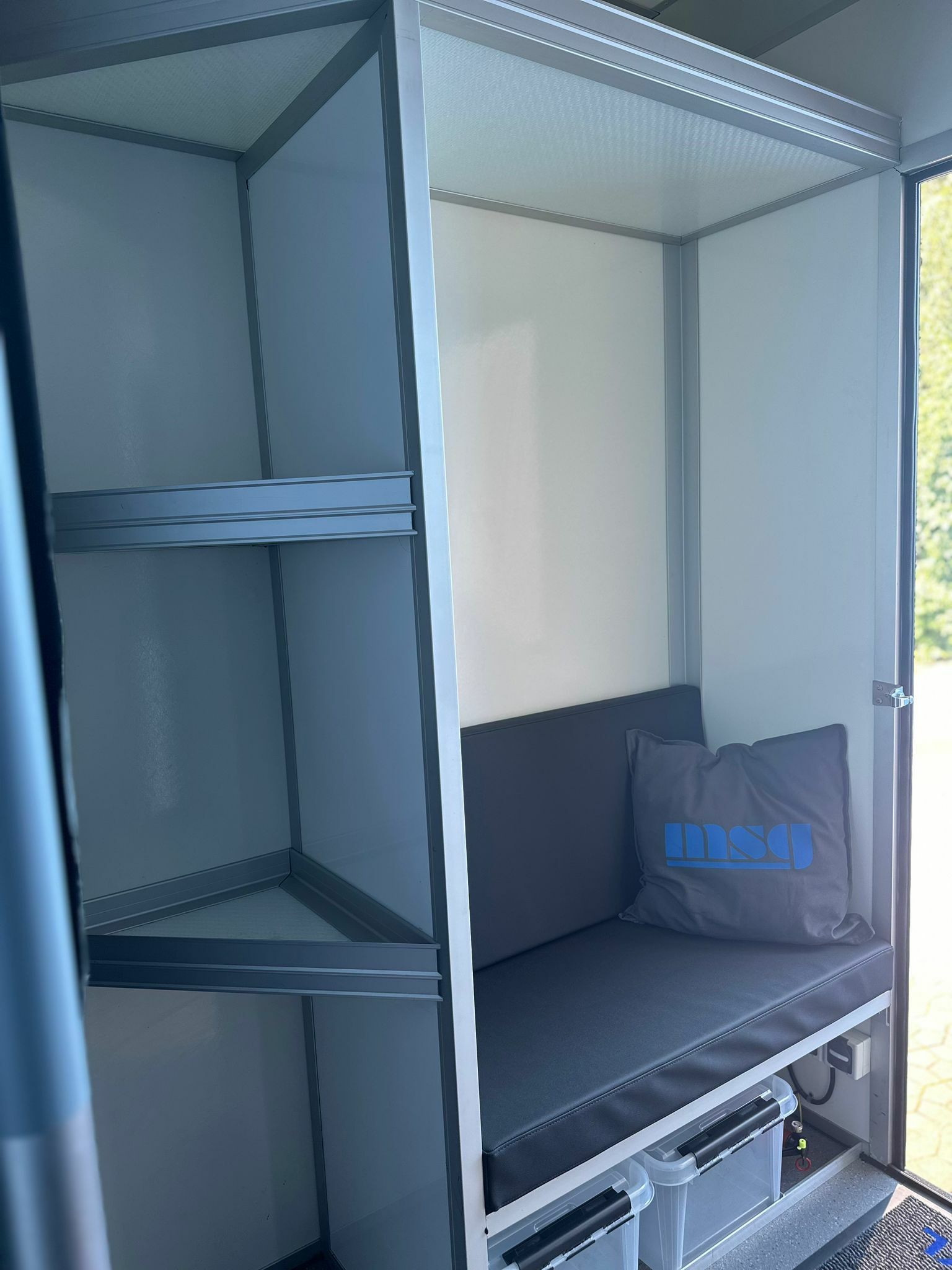 iveco daily 50 210 hi matic bleu xxl msg20