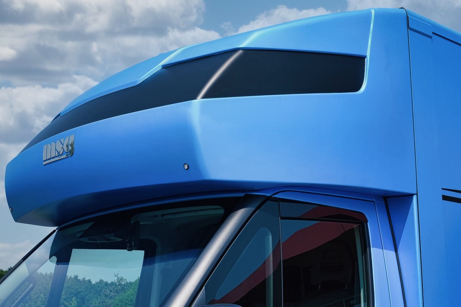 iveco daily 50 210 hi matic bleu xxl msg3