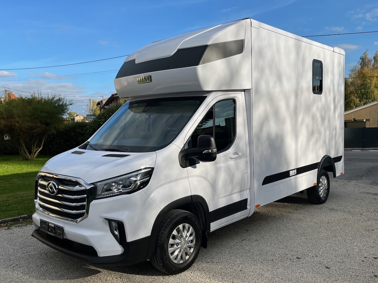 maxus msg stallion light snowwhite glanz9