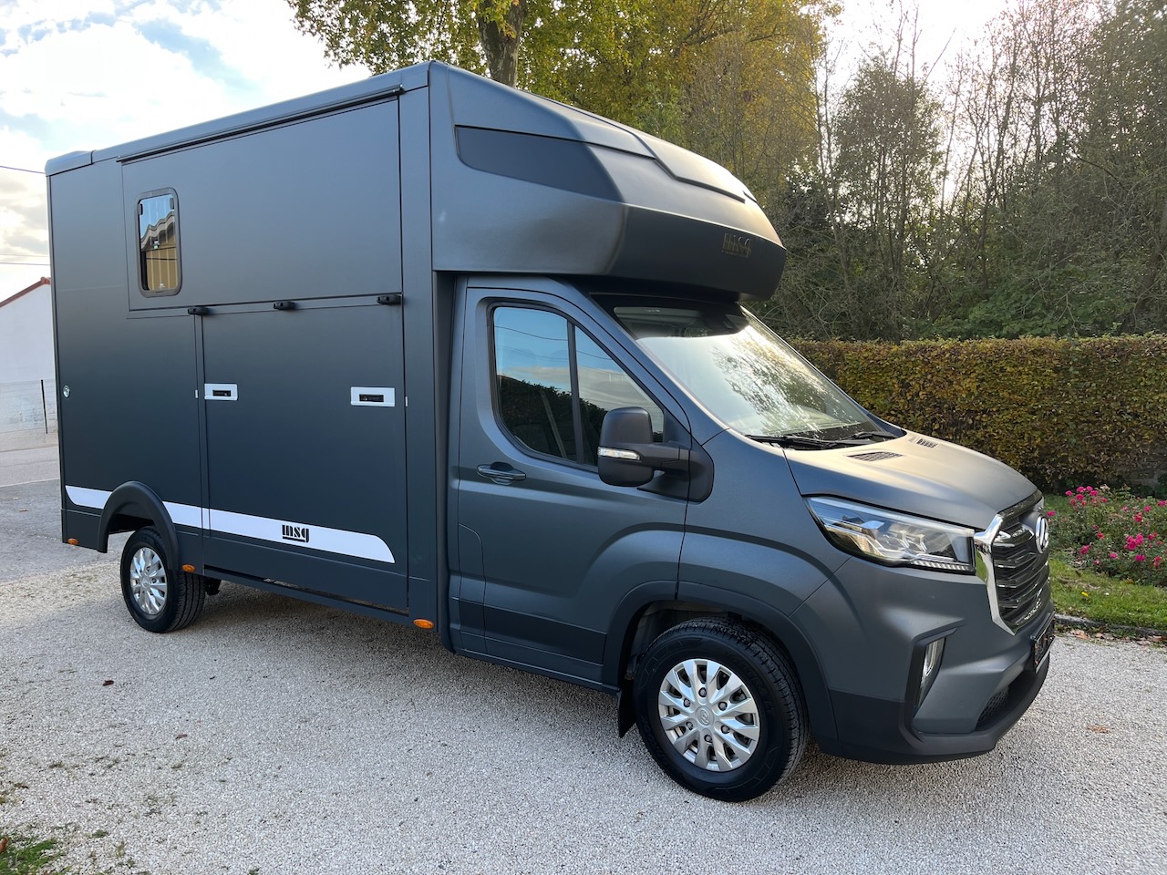 maxus stallion light msg stormgrey matt1