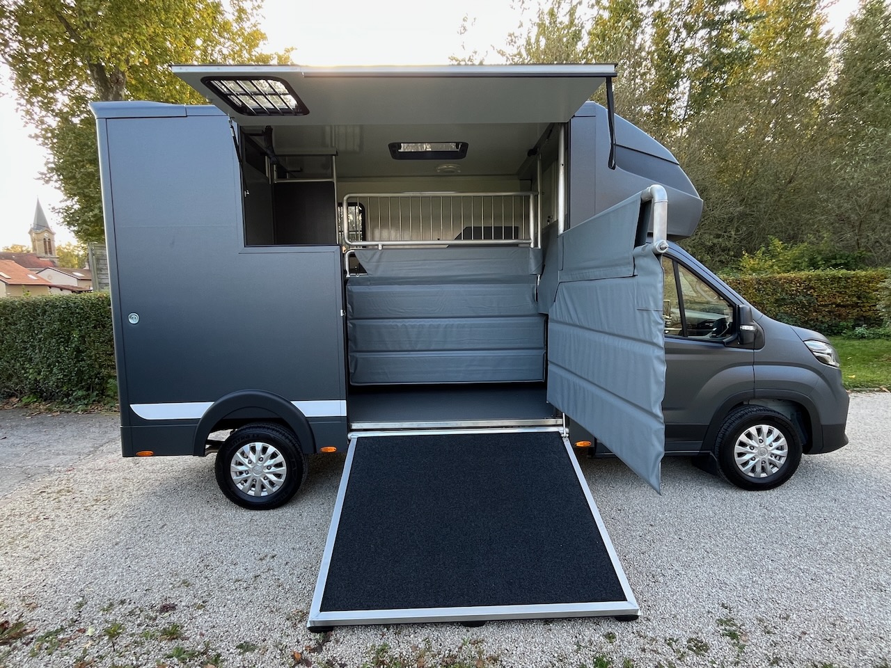 maxus stallion light msg stormgrey matt19