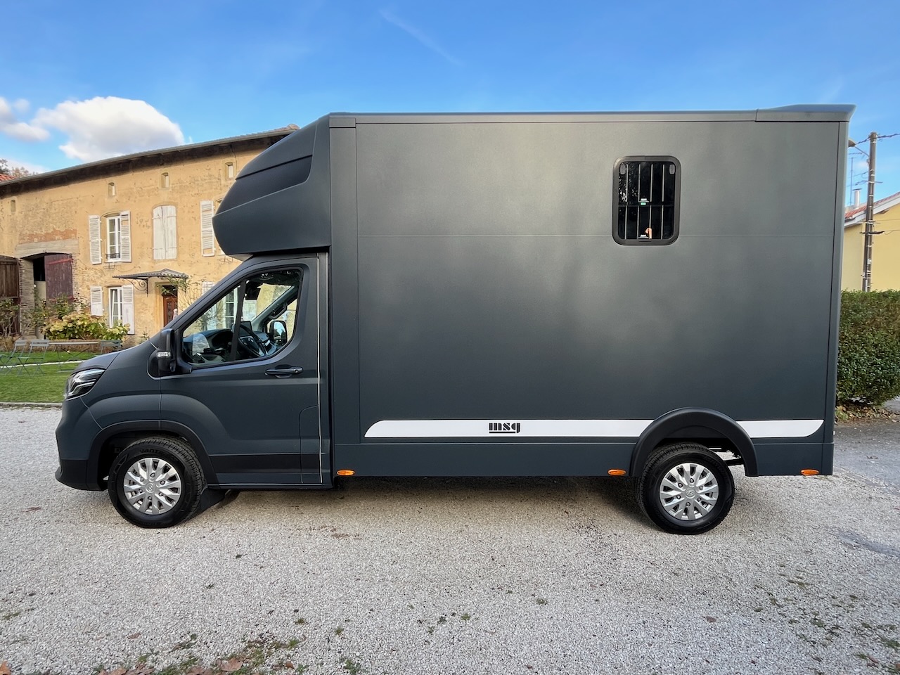 maxus stallion light msg stormgrey matt8