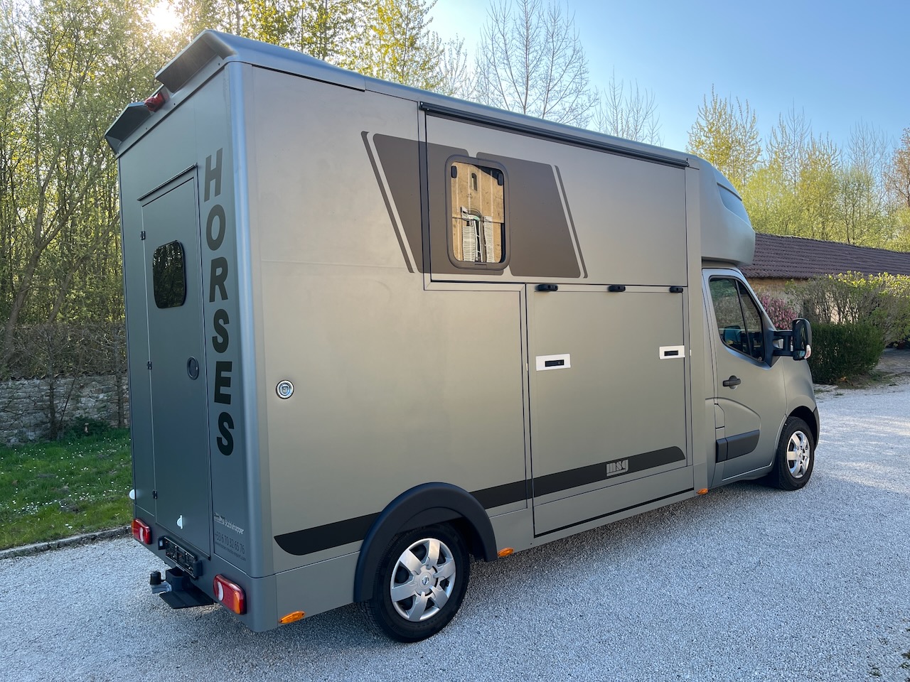 nissan interstar 165 stallion light expo5