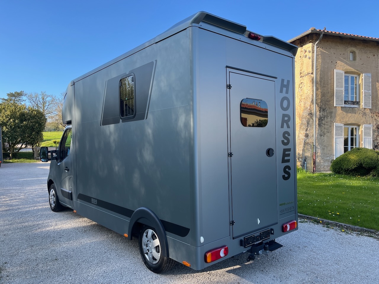 nissan interstar 165 stallion light expo7