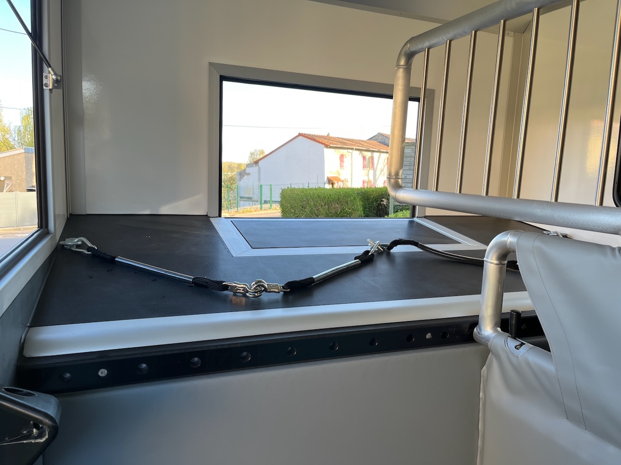 nissan interstar 165 superlight plus expo12