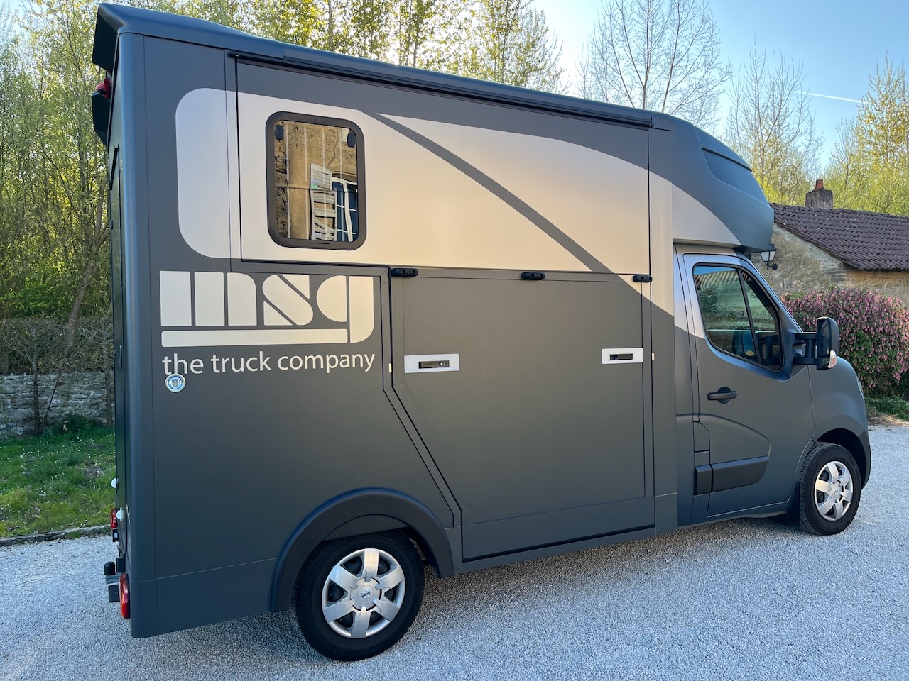 nissan interstar 165 superlight plus expo5