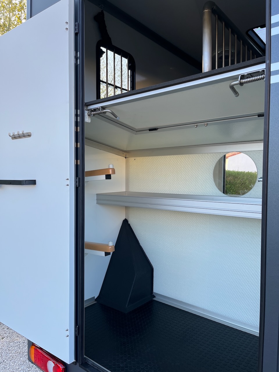 nissan interstar 165 superlight plus expo7