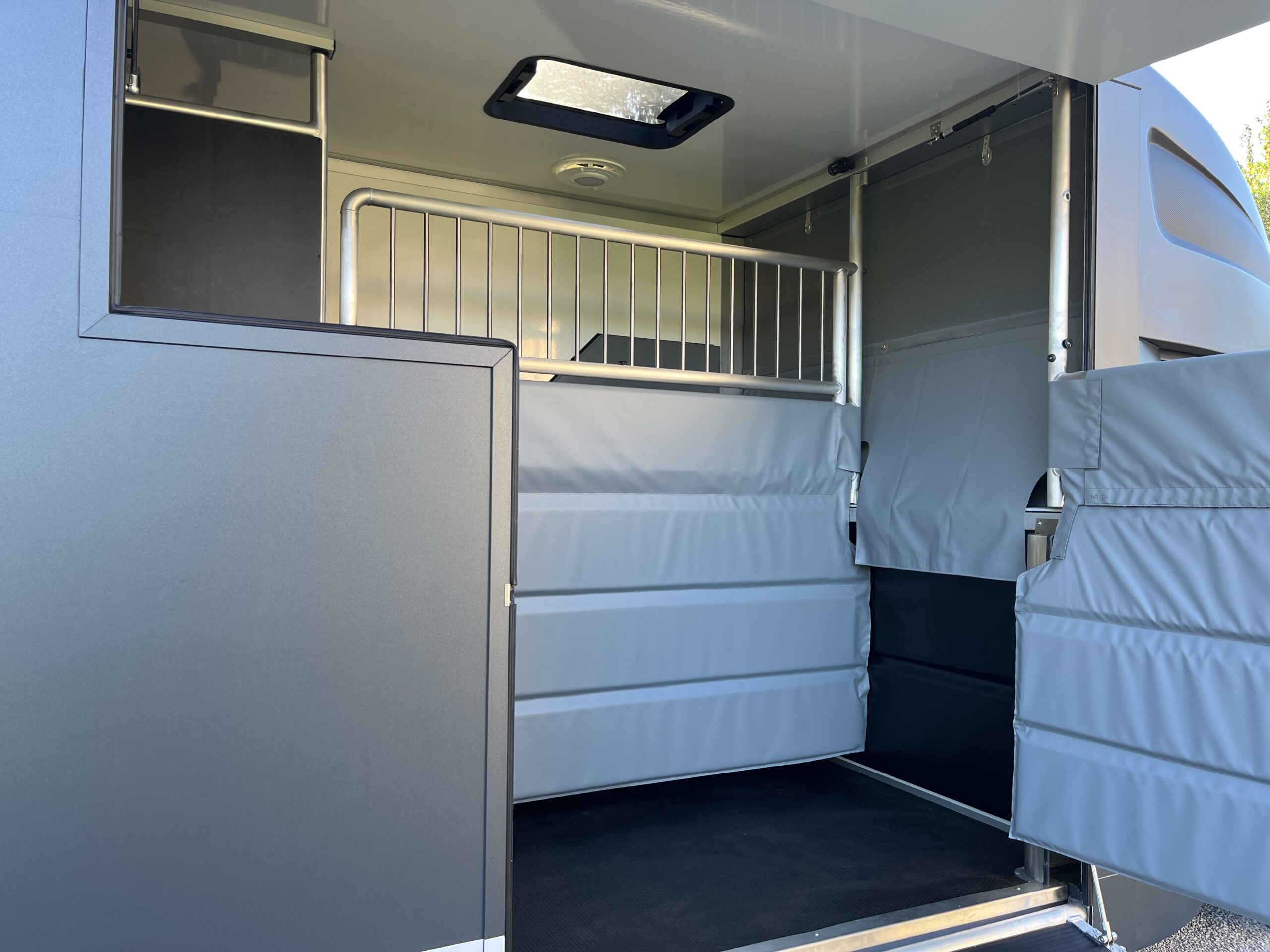 peugeot boxer 165 stallion light stormgrey matt msg20