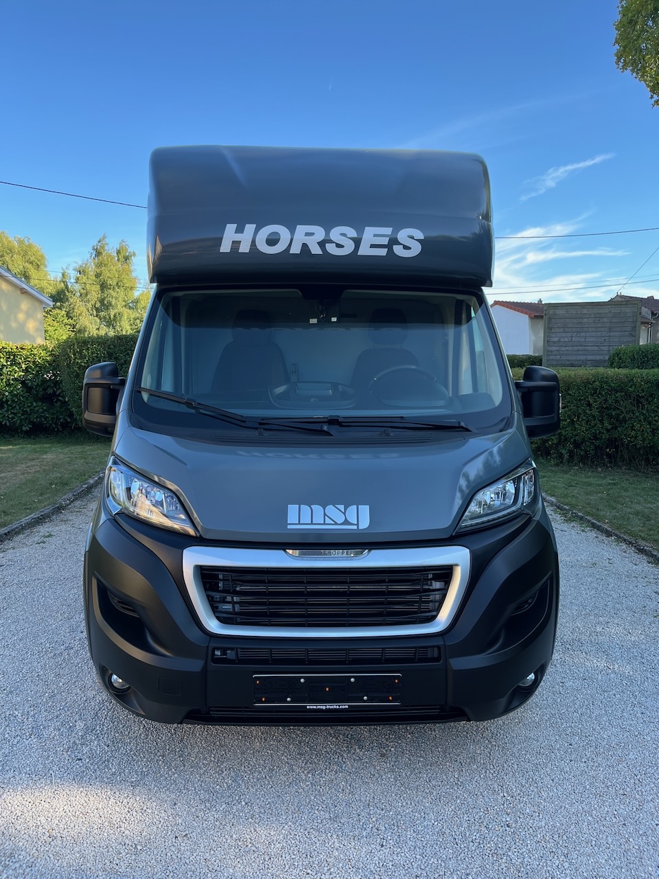peugeot boxer 165 stallion light urbangrey msg1