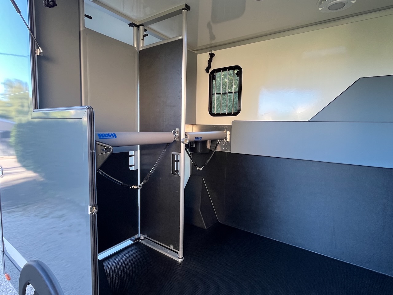 peugeot boxer 165 stallion light urbangrey msg23