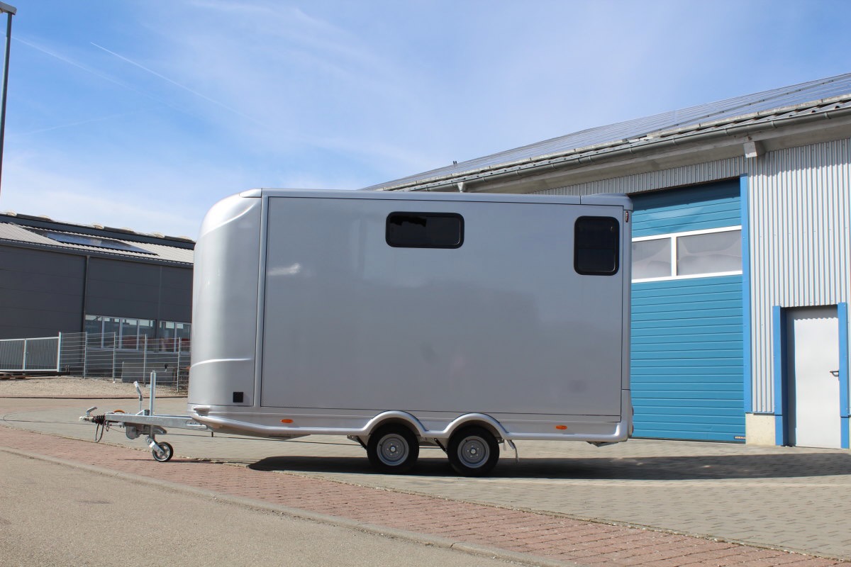 remorque anka stallion + appartement dickenherr1