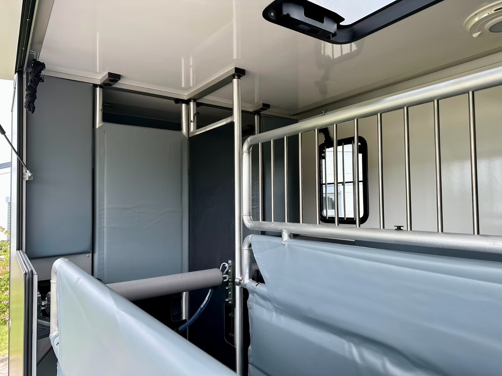 renault master 170 stallion light msg16