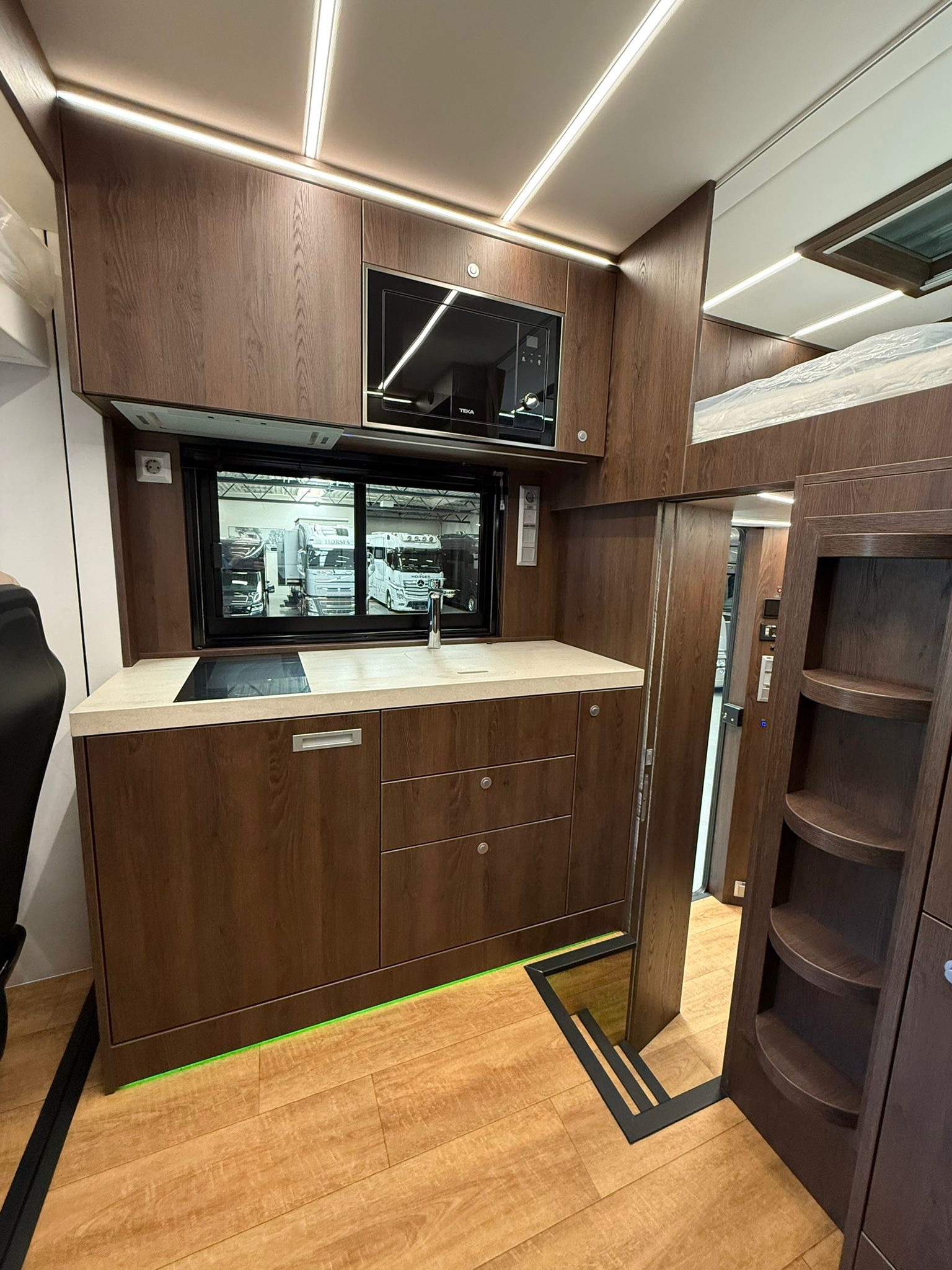 volvo fh 500 nf 8 horses ansolute17
